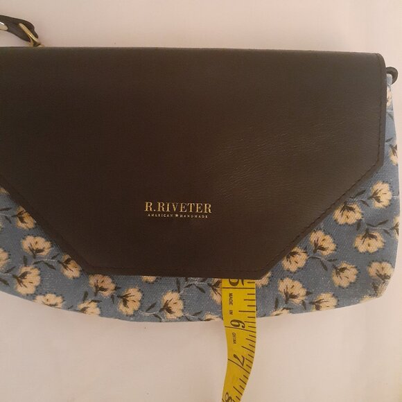 R. Riveter Canvas Print Crossbody Purse - Picture 14 of 15